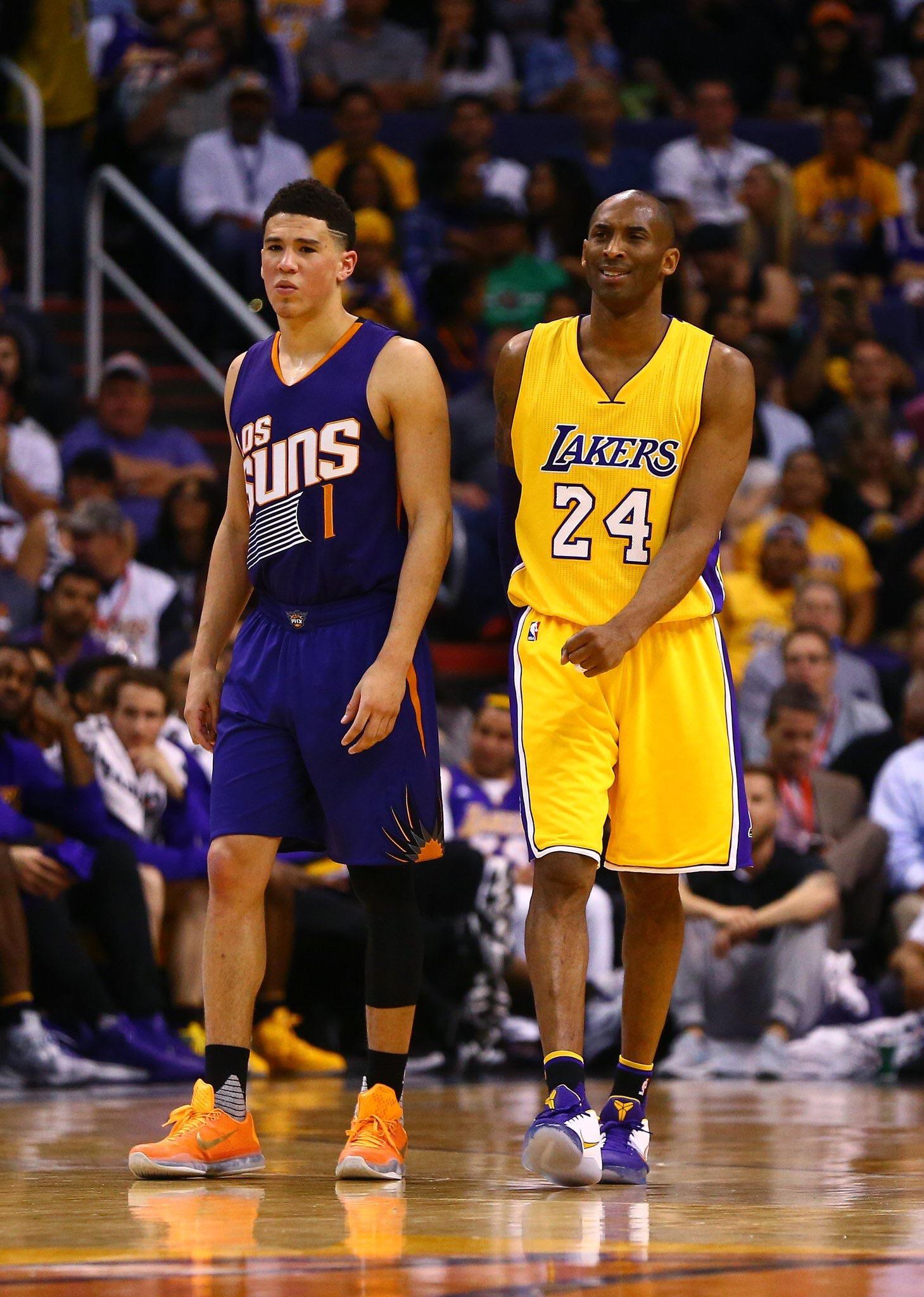 凯尔特人B队鏖战德国男篮,布克完成帽子戏法 凯尔特人B队鏖战德国男篮,布克完成帽子戏法