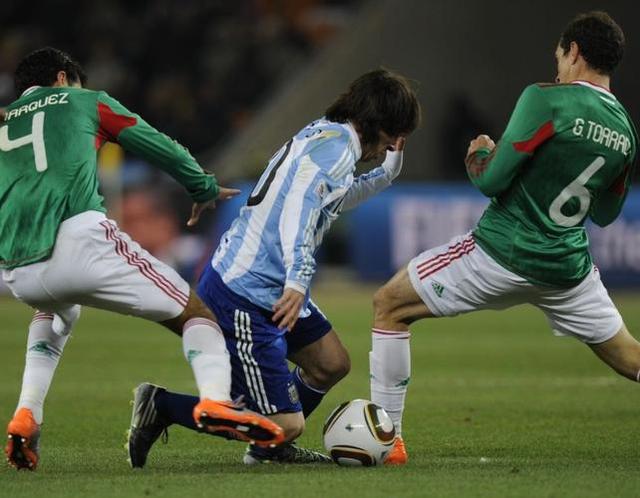 包含焦点大战:足球上演巅峰碰撞的词条 包含焦点大战:足球上演巅峰碰撞的词条