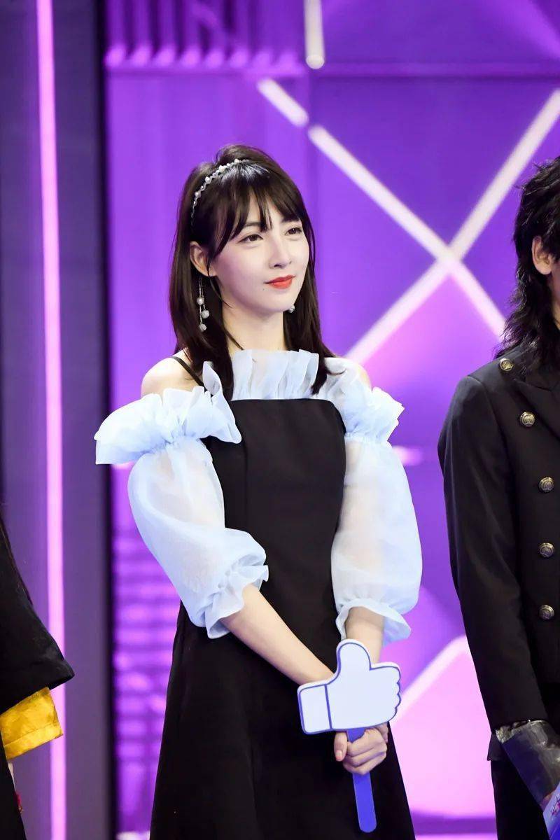 包含终极之夜！滚球预测冠军悬念即将揭晓的词条