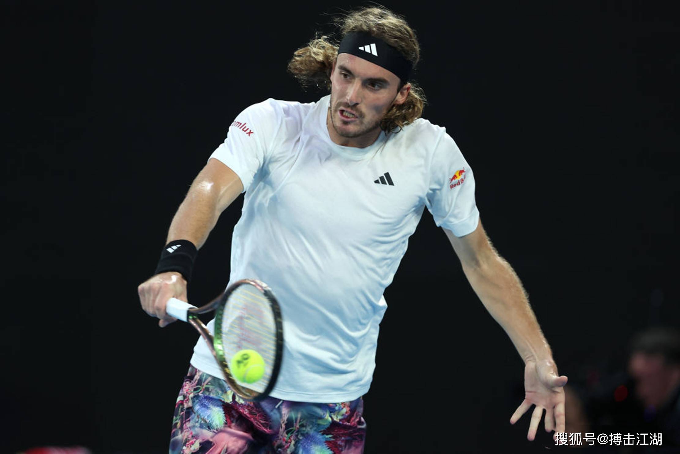 关于戴维斯杯碾压澳网,西西帕斯扛起全队的信息 关于戴维斯杯碾压澳网,西西帕斯扛起全队的信息