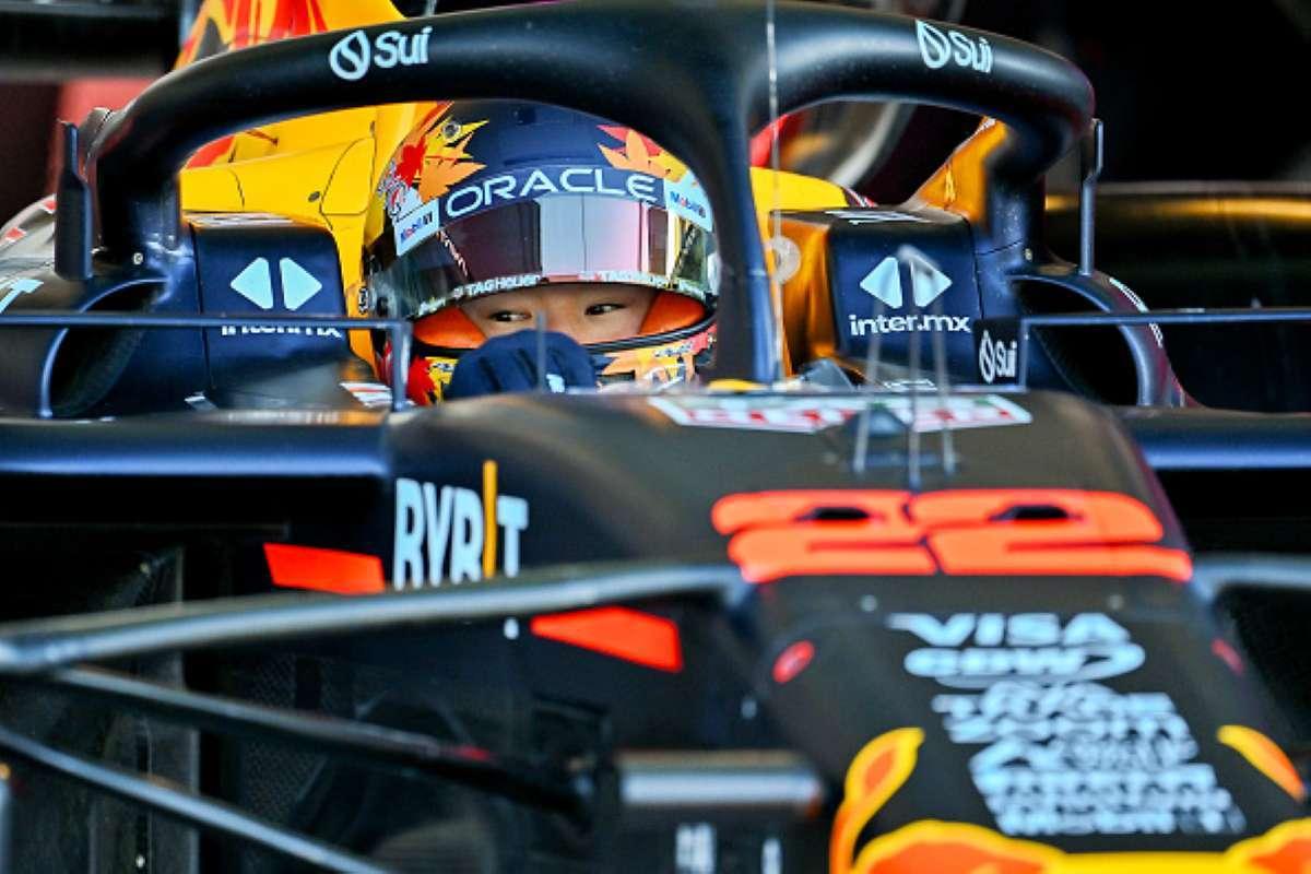 阿斯顿马丁鏖战红牛车队,拉塞尔统治全场 阿斯顿马丁鏖战红牛车队,拉塞尔统治全场