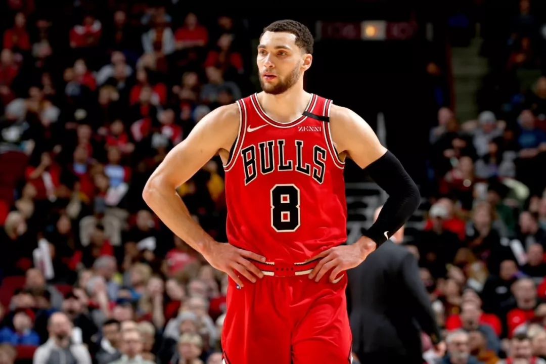 公牛逆转深圳队，拉文带队取胜