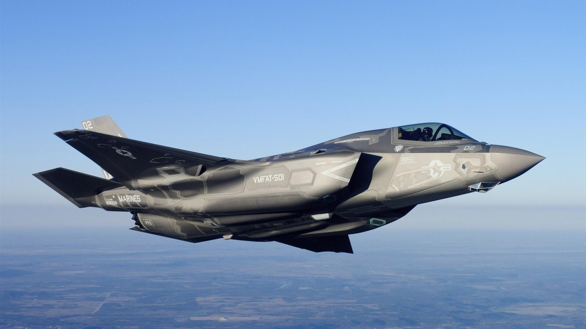 钢铁纪律与三分宇宙，活塞战术压制猛龙之夜，库里在另一端刷新篮球认知