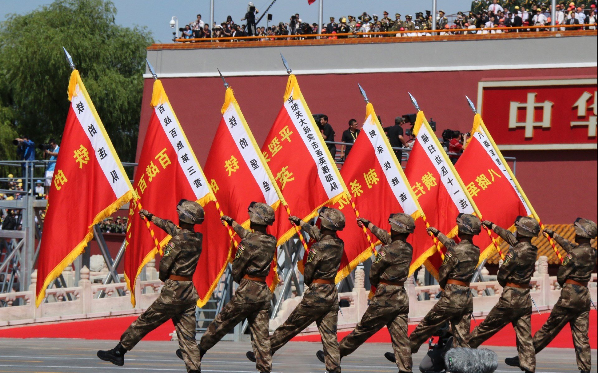 命悬一线的弧线，2026世界杯E组生死战，努涅斯如何用一脚传球改写了波兰与加纳的命运